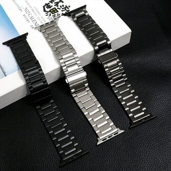 Titaniumband - Silber - Geeignet f&uuml;r Apple Watch 38mm / 40mm / 41mm / 42mm